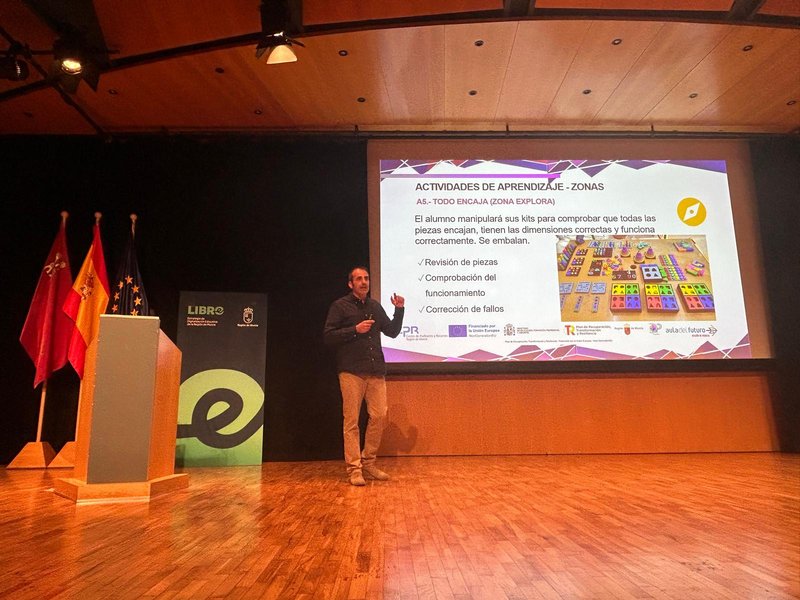 Talleres competencia digital Murcia 2025